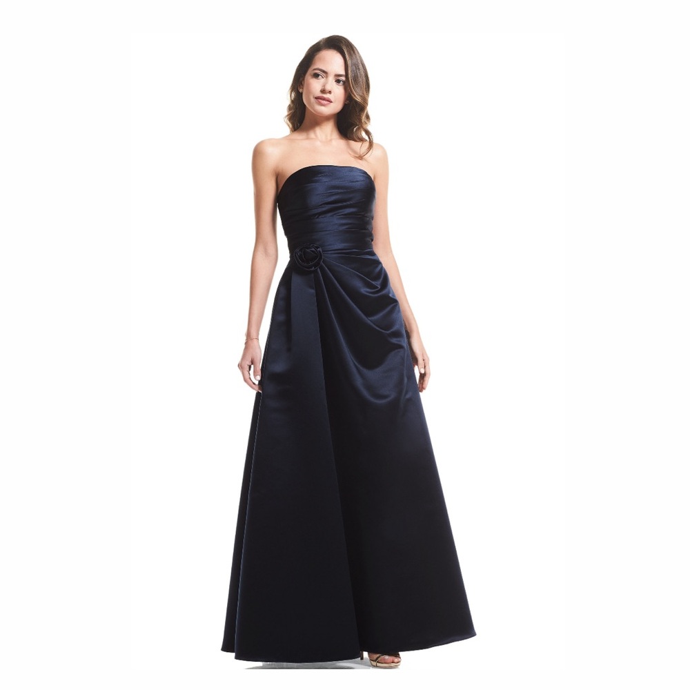 〰️ 🖤▪️♠️🤵🏻‍♂️🎹NEVER WORN Evening Gown Black dress〰️🖤▪️♠️🤵🏻‍♂️🎹
